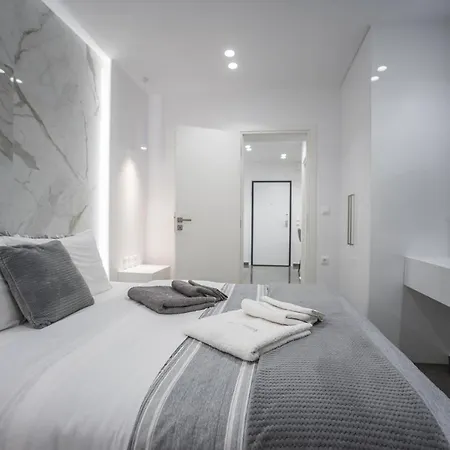 A Casa Nostra * Лоутраки