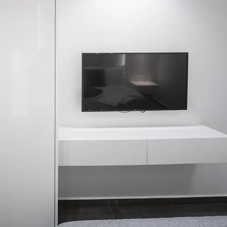 A Casa Nostra Лоутраки