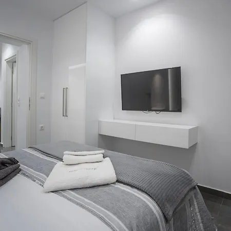 A Casa Nostra Loutráki